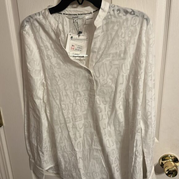 Desigual Blouse Size Medium NWT - Picture 2 of 6